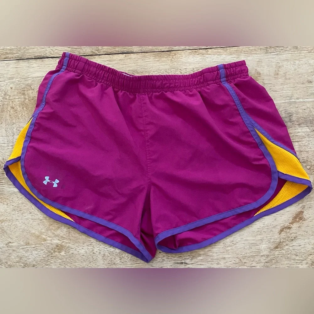 Under Armour Women’s Sz S Escape 3” Fuschia/Orange Athletic‎ Shorts